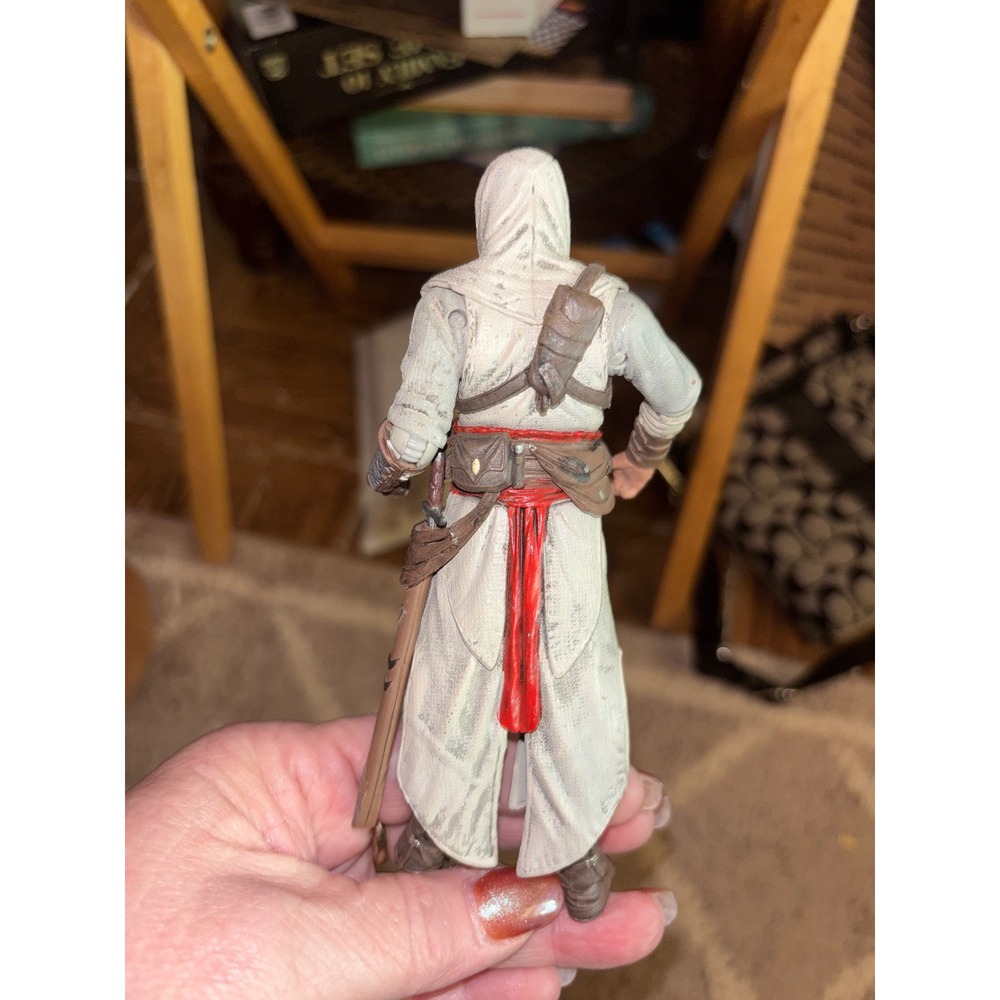 NECA Assassins Creed Altair Action Figure 6.5 inch White Hooded Video Game Toy